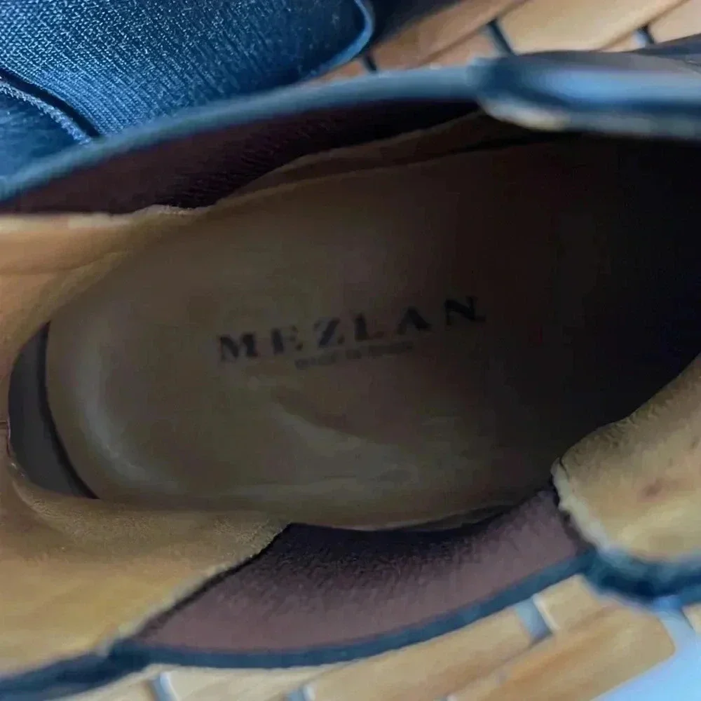 Mezlan gently used